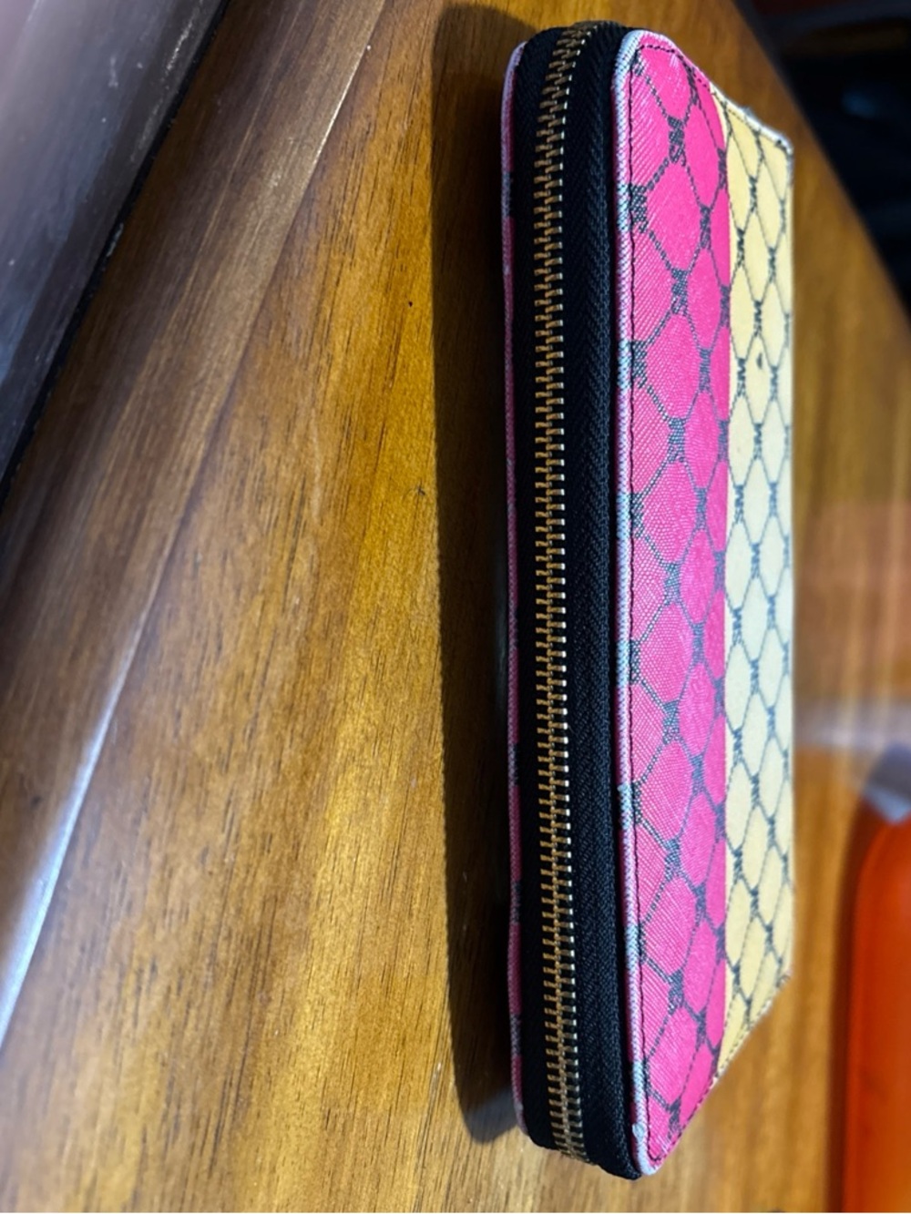 Steve Madden Patterned Zip Wallet - Picture 3 of 14